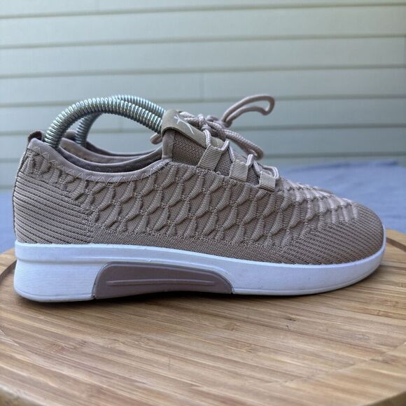 Danskin Honor Lace Up Sneakers Knit Stretch Walking Shoes Womens Size 7 Tan - Picture 1 of 10